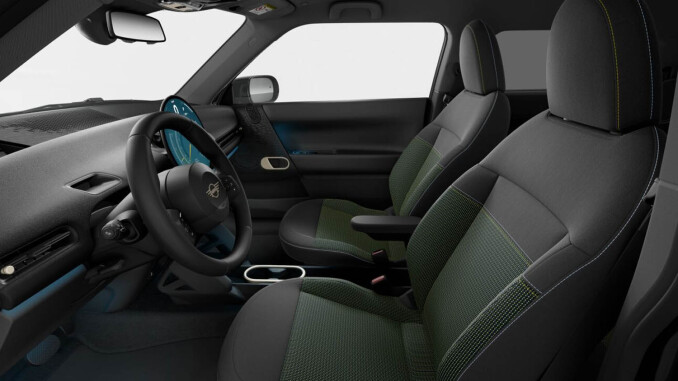 MINI Cooper 135kW E Monochrome 41kWh 3dr Auto Electric Hatchback - Image 4